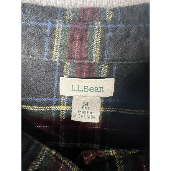 LL Bean Flannel Shirt Womens Size M Petite Long‎ Sleeve Button Down Plaid Red - Picture 2 of 6